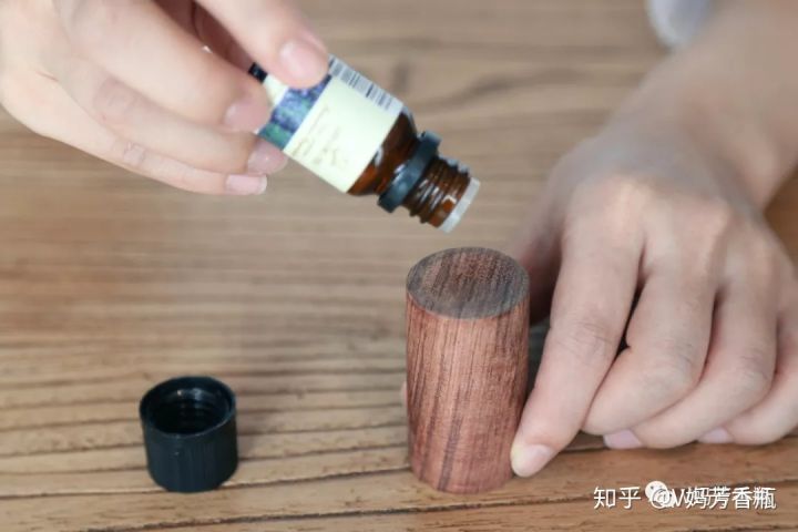 精油的用法大全,精油的100种使用方法