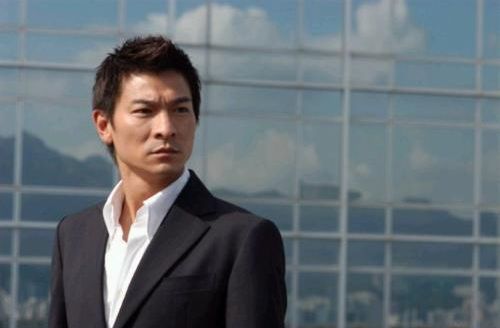 顶替刘德华,凭“我顶你个肺”大火,那个国际大盗如今怎么样了