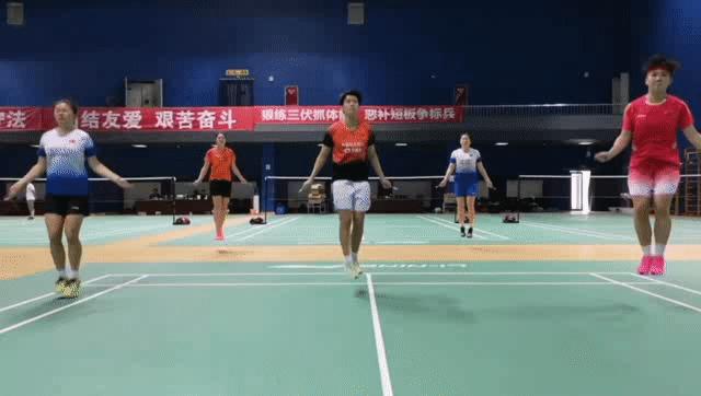 蔡赟讲解如何平行防守,蔡赟羽毛球在家训练法