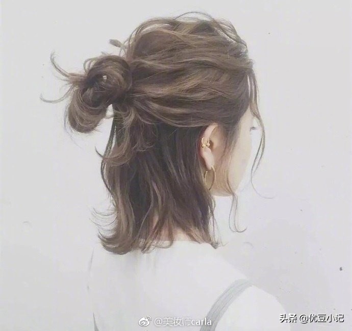 秃头姐妹怎么扎没有发缝的马尾,方圆脸适合的发型扎法不显秃头