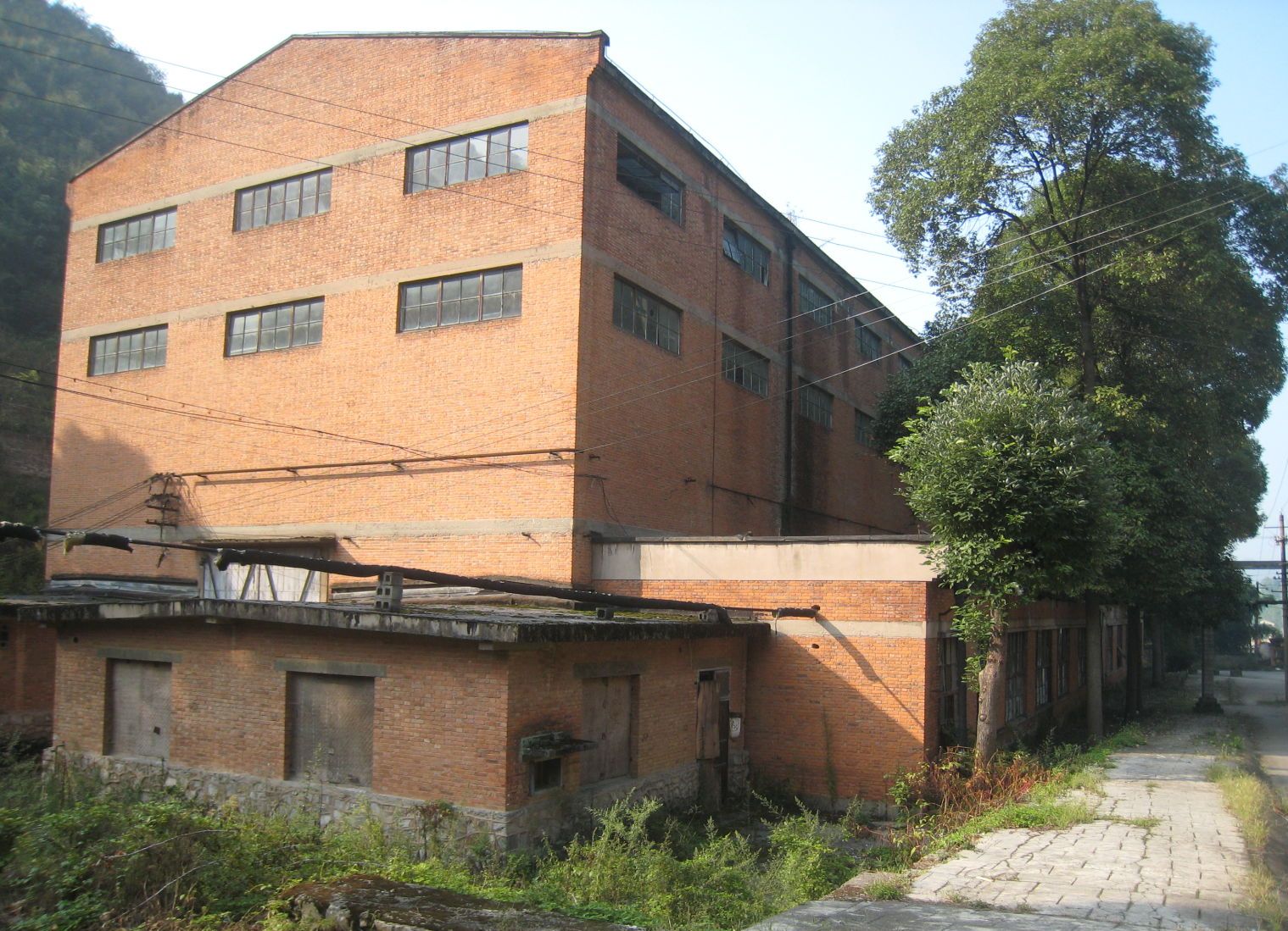 贵州深山发现神秘基地已废弃多年,贵州神秘军事禁区