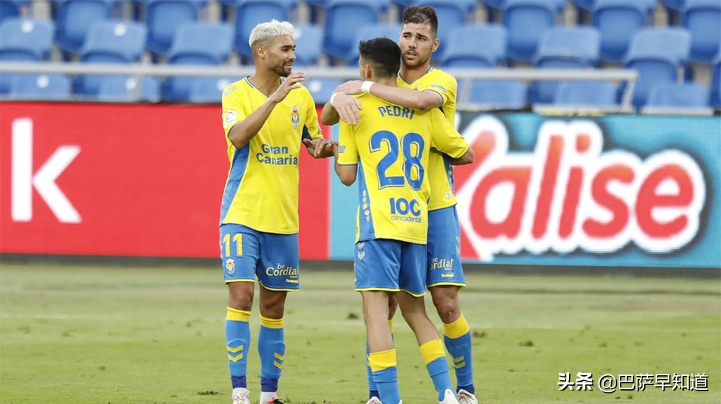 巴萨小将首秀,巴萨小将秀球技