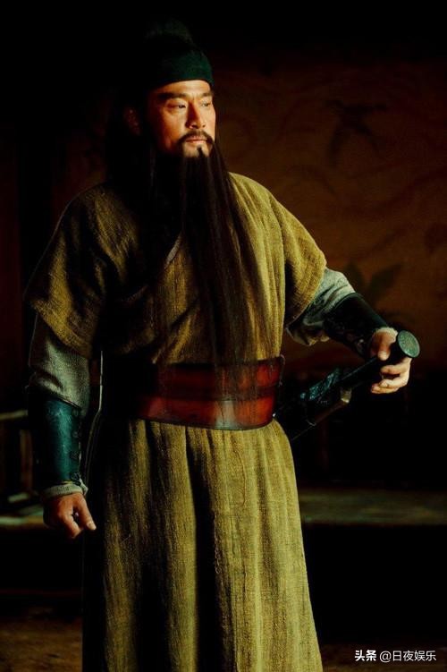 关羽扮演者于荣光陆树铭,老梁说陆树铭和于荣光演的关羽