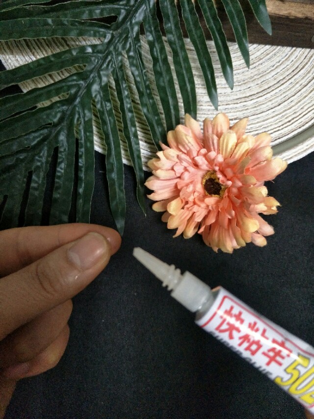 502胶水最怕的克星白醋,502胶水怕长期泡在水里吗