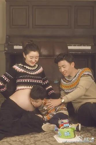 「早晚要认识」帅气逼人的国脚杨旭和他美艳女主持太太