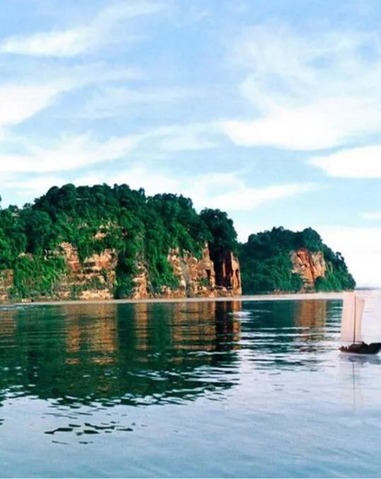 乐山大佛脚被水淹没奇观出现,乐山大佛再次被水淹没图片