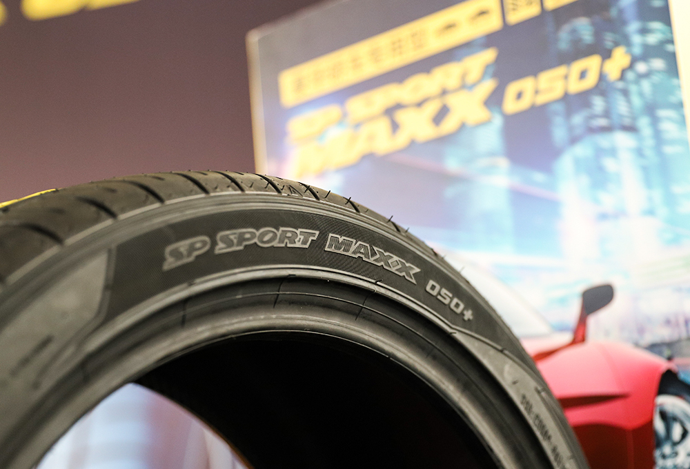 邓禄普sportmaxx轮胎怎么样,邓禄普spmaxx050轮胎如何