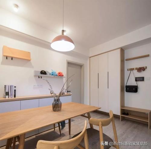 入户门正对主卧门的横厅怎么解决,大厅正对入户门怎么办呢