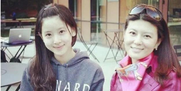 章泽天有3次人生重要选择,章泽天要对自己有正确的认知