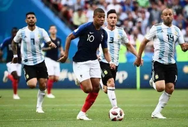 巴萨为什么保住内马尔和梅西,巴萨时期的内马尔和梅西