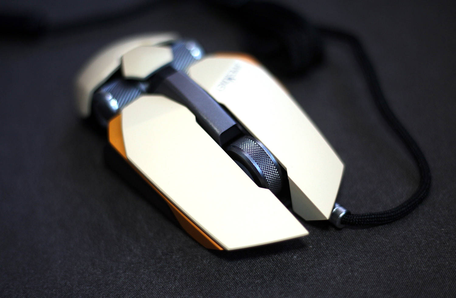 贱驴112w鼠标评测,电竞鼠标黑透