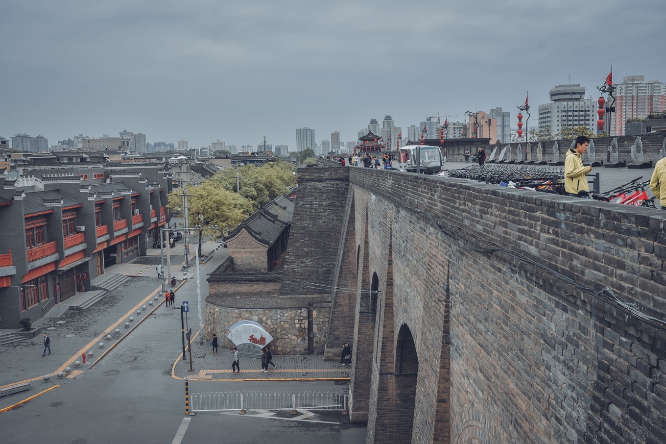 西安网红打卡地西安城墙,西安古城网红视频