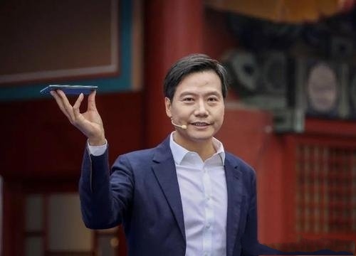 红米卢伟冰对华为的评价,卢伟冰小米荣耀华为