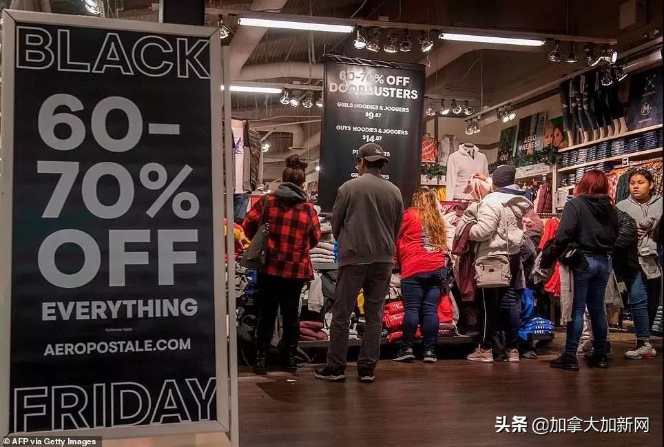 黑五疯狂打折视频,黑五全球狂欢购物节