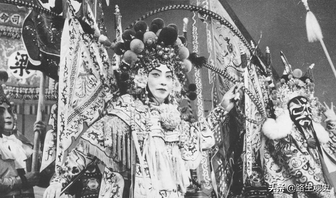 梅兰芳去世:总理特批用阴沉木棺材,夫人在墓地1次修了3座葬穴