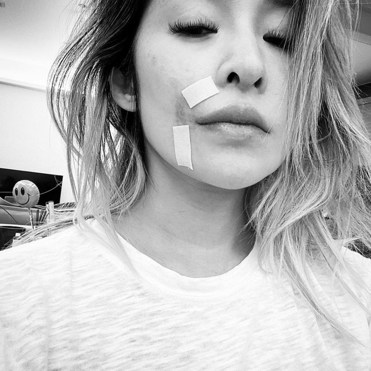 萧亚轩黄皓轩谈恋情,萧亚轩与黄皓签协议