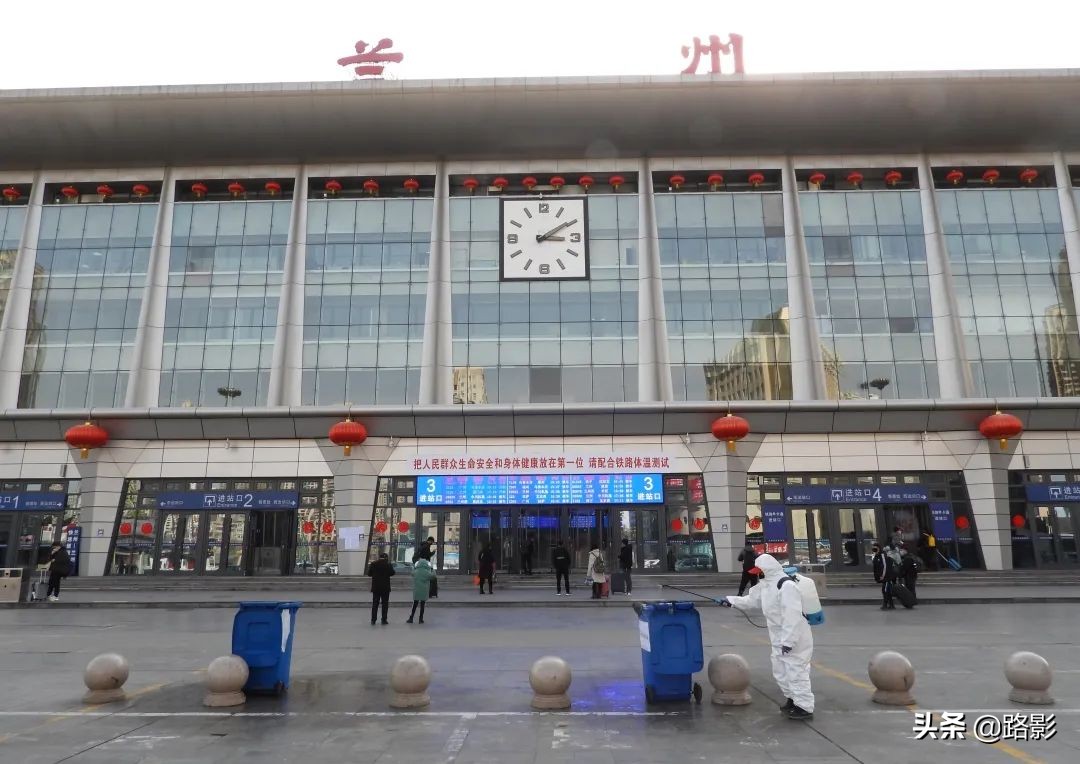 战疫情保春运铁路警察在行动,抗击疫情守护平安摄影征稿