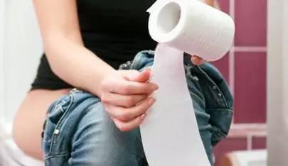 正确的擦屁股姿势能预防痔疮！你擦对了吗？