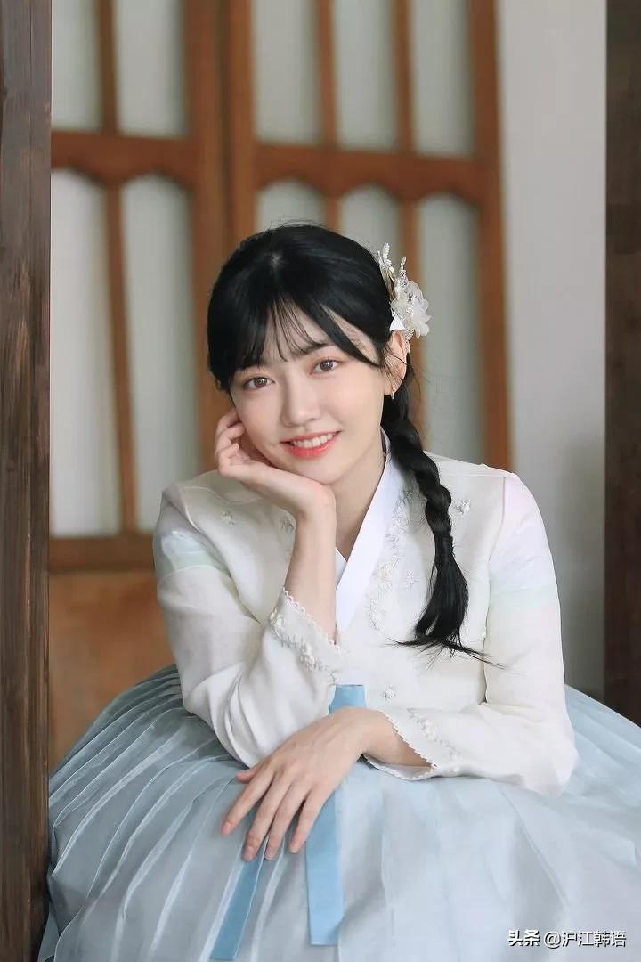 96年生人间甜心！从无人问津到圈粉无数，这么好看的小姐姐我爱了