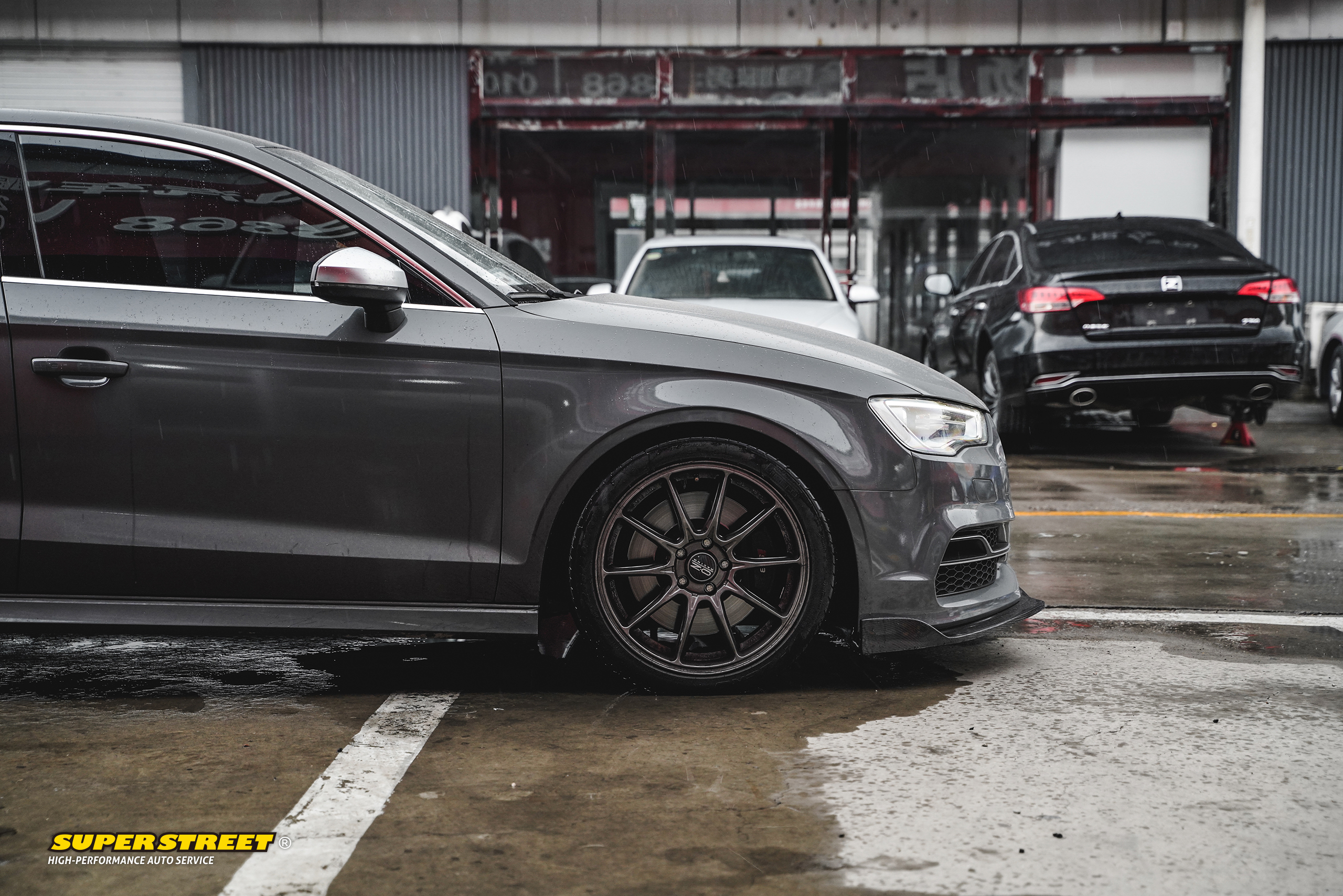 奥迪s3绞牙避震效果图,奥迪s3改装大涡轮