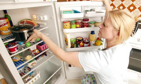 怎样快速去除冰箱密封胶条污渍,冰箱胶条变形了怎么处理会好呢