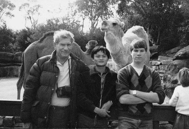 马云的“屌丝逆袭记”，和他跌落神坛背后的故事