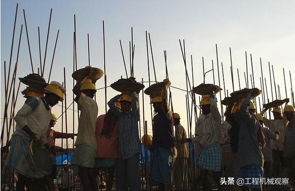 印度柳工装载机,柳工挖掘机在印度