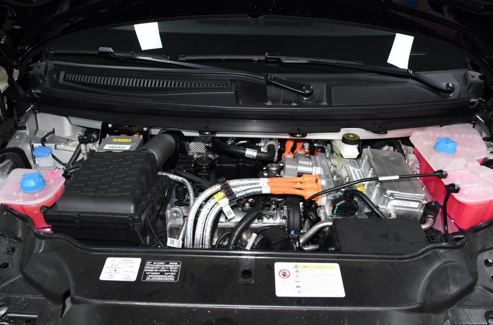 吉利英国出租车售价,伦敦街头出租车