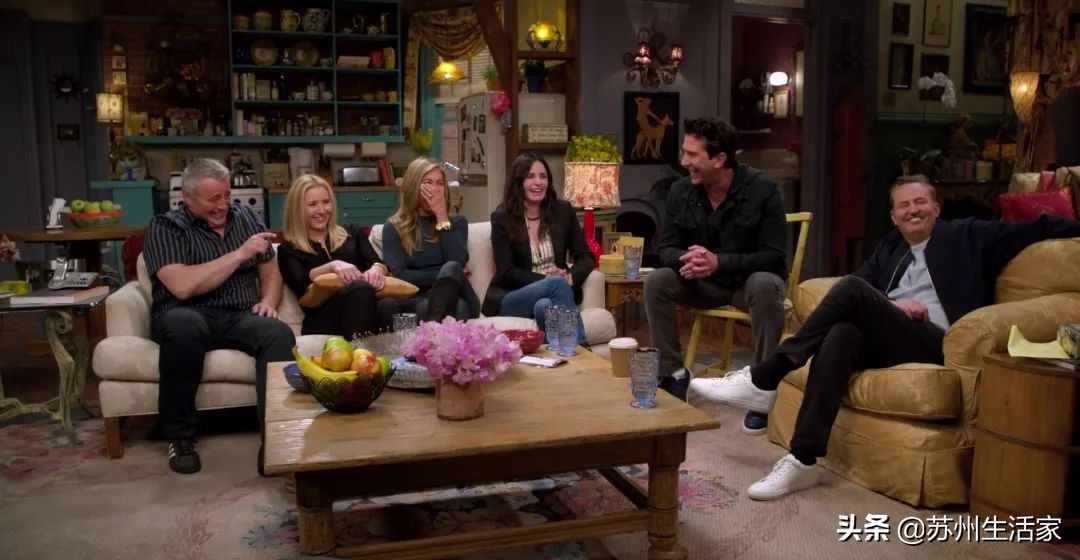 《老友记》开播27年，最难忘的还是剧中的家