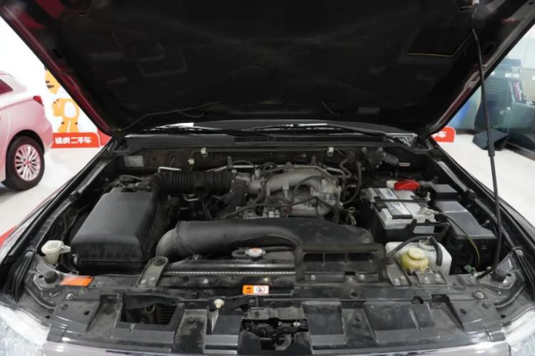 帕杰罗跑烂泥巴路,帕杰罗走山路