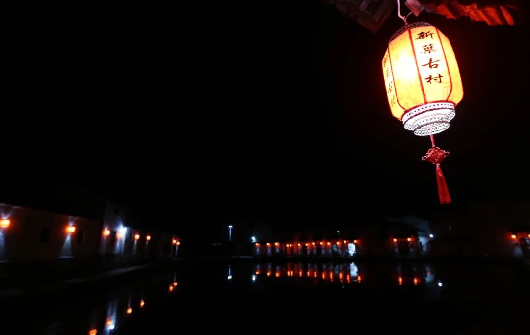 夜新叶，新叶夜，夜夜夜夜夜！唱吧醉仙居，探秘奶茶吧，茶憩戏曲馆，漫步烟花巷……每周六晚