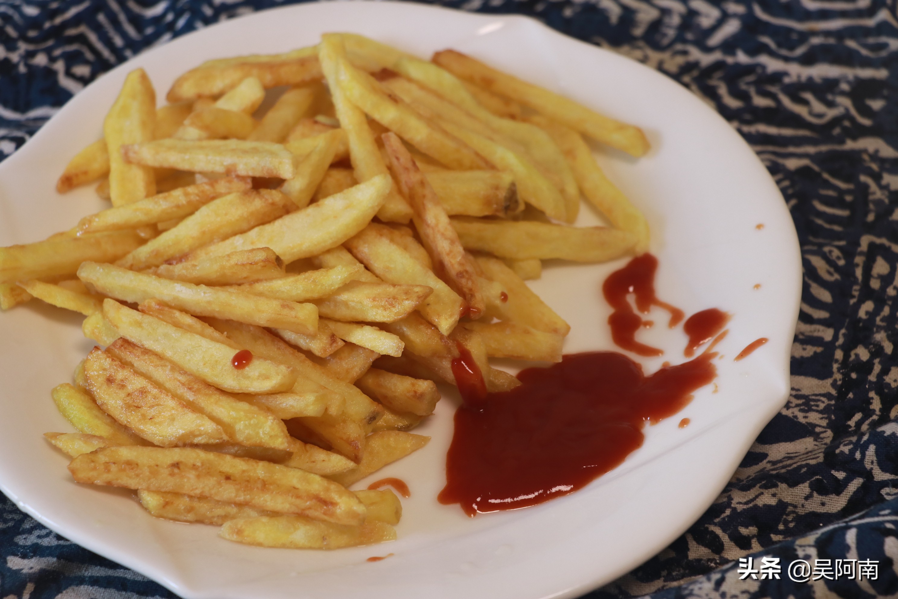 教你在家做炸薯条简单实惠,怎样在家里炸薯条又好吃又省事儿