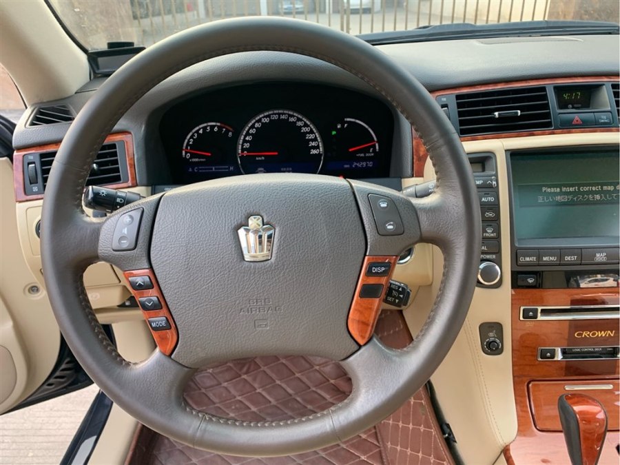 12代丰田皇冠3.0沙龙顶配版,丰田巅峰