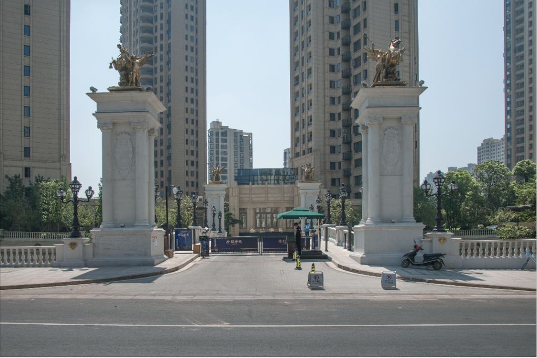 3年拍了400多个小区大门!温州这个摄影师这样说