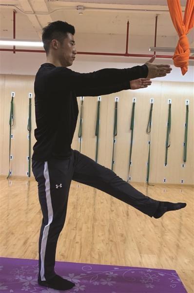 跑步脚踝上方10公分疼痛,跑步脚踝肿痛怎么消除