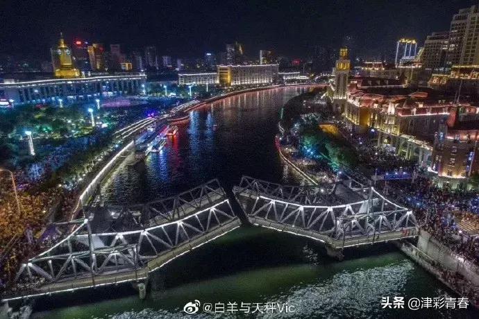 解放桥开启的精彩瞬间,天津解放桥开桥瞬间