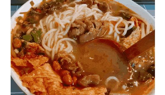 对不起韩国，螺蛳粉是中国的，炸酱面也是中国的（菲李漫画）