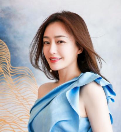 那些一刀切削骨的明星还好吗？后遗症一大堆，小方脸成最大赢家