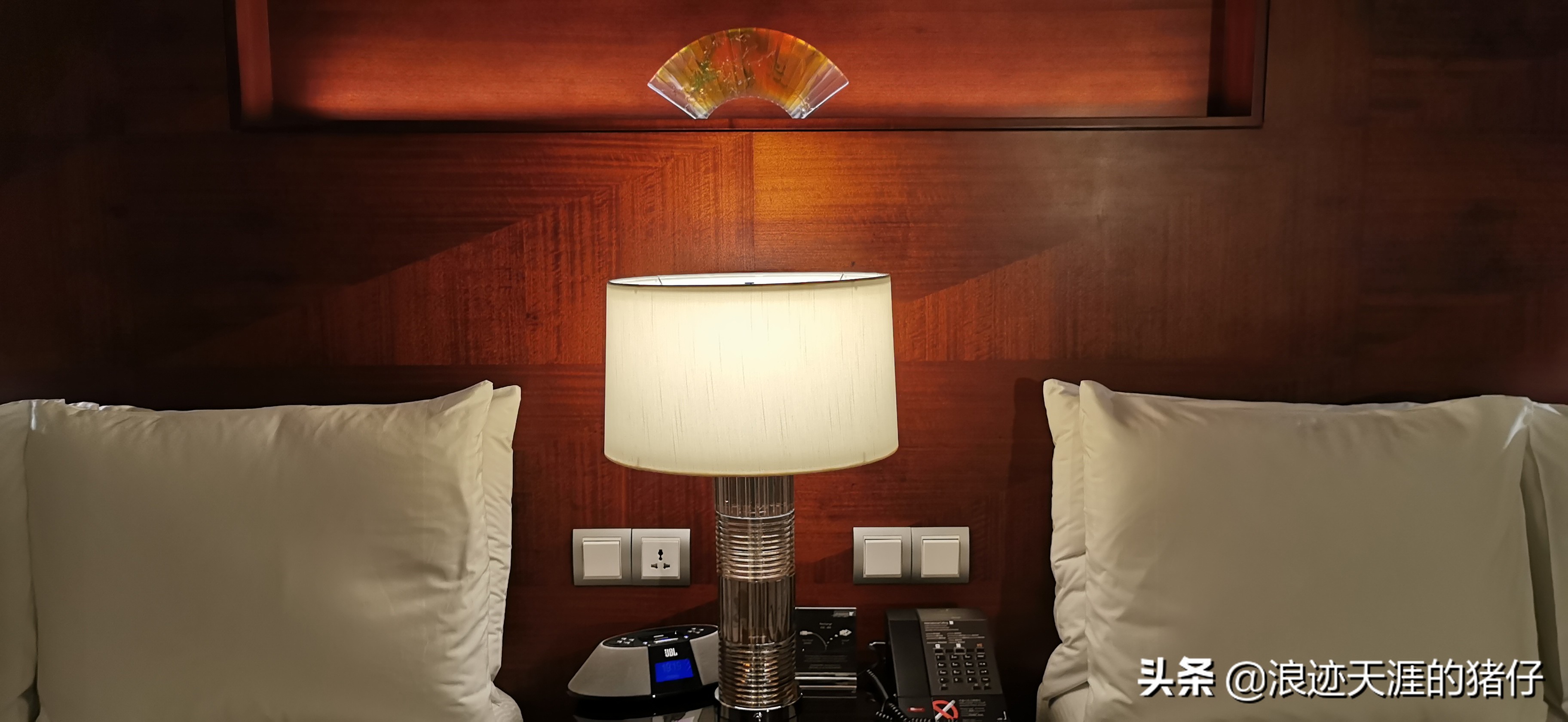 开业十八年上海最中心奢华五星酒店体验,喜半参犹。因为疫情缘故