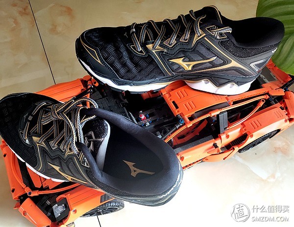 美津浓全掌减震,美津浓wavesky2怎么样