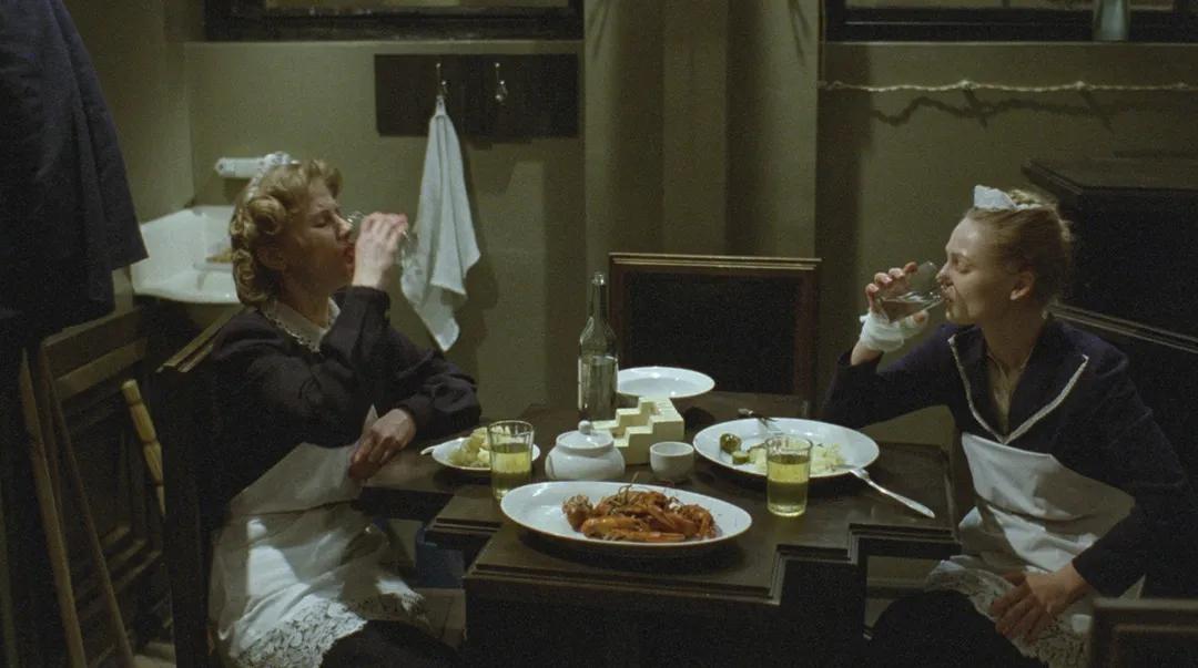 它是改变影史的神作，还是惨无人道的*行暴**？