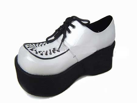 aj鞋子历史介绍,70年代前的科幻aj鞋子