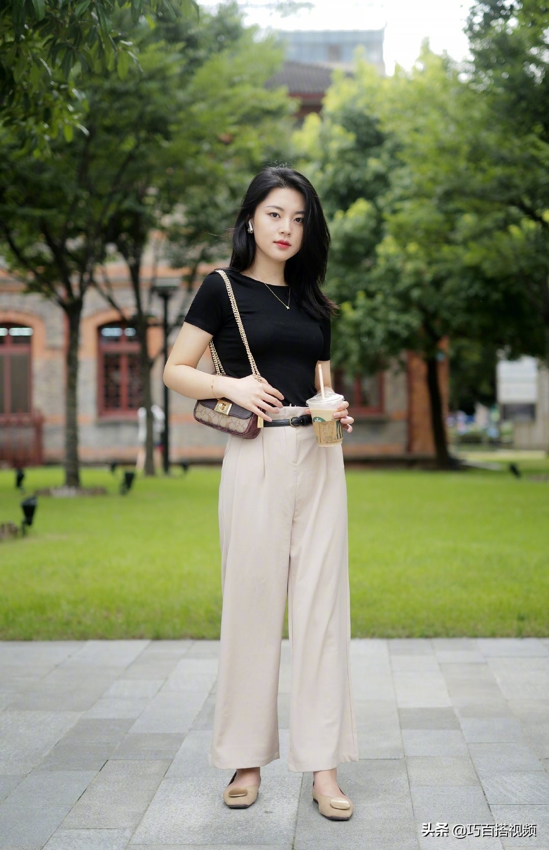 别再自怨自艾了！衣服穿不出彩只因没注意这个细节，快来长长见识