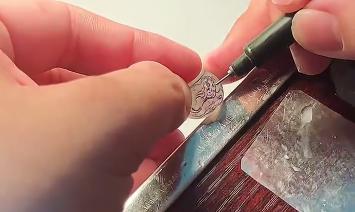 全是裂的沙枣青籽料,全是裂的珠宝