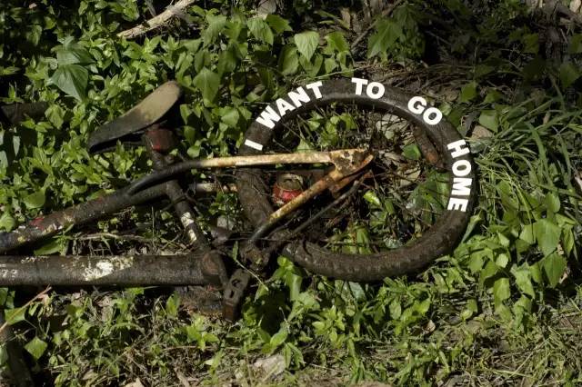 街道上的品牌标志,街道上的招牌名字