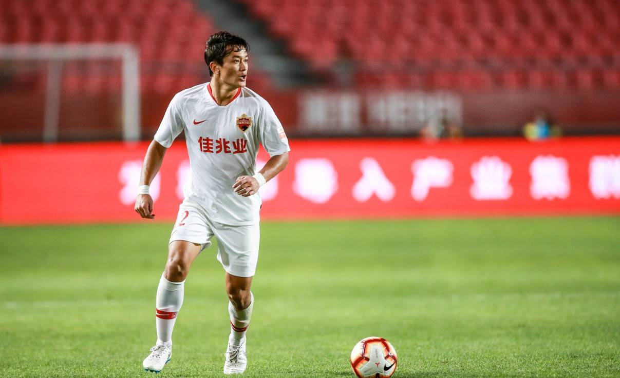 李磊留洋踢得最好的1场,很关注李磊的留洋表现