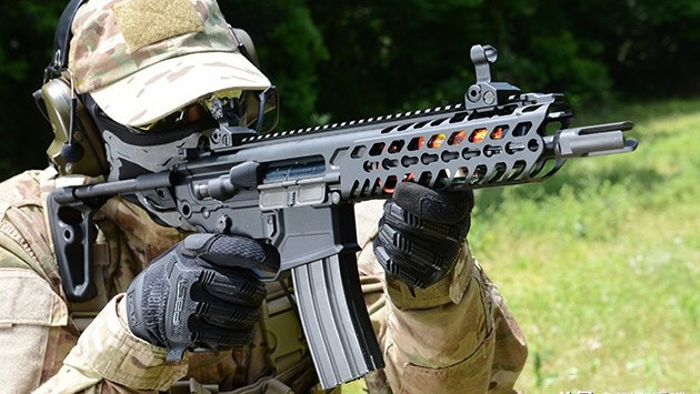 性能优劣不能看体形大小低于125分贝的枪口噪音才是该枪优势