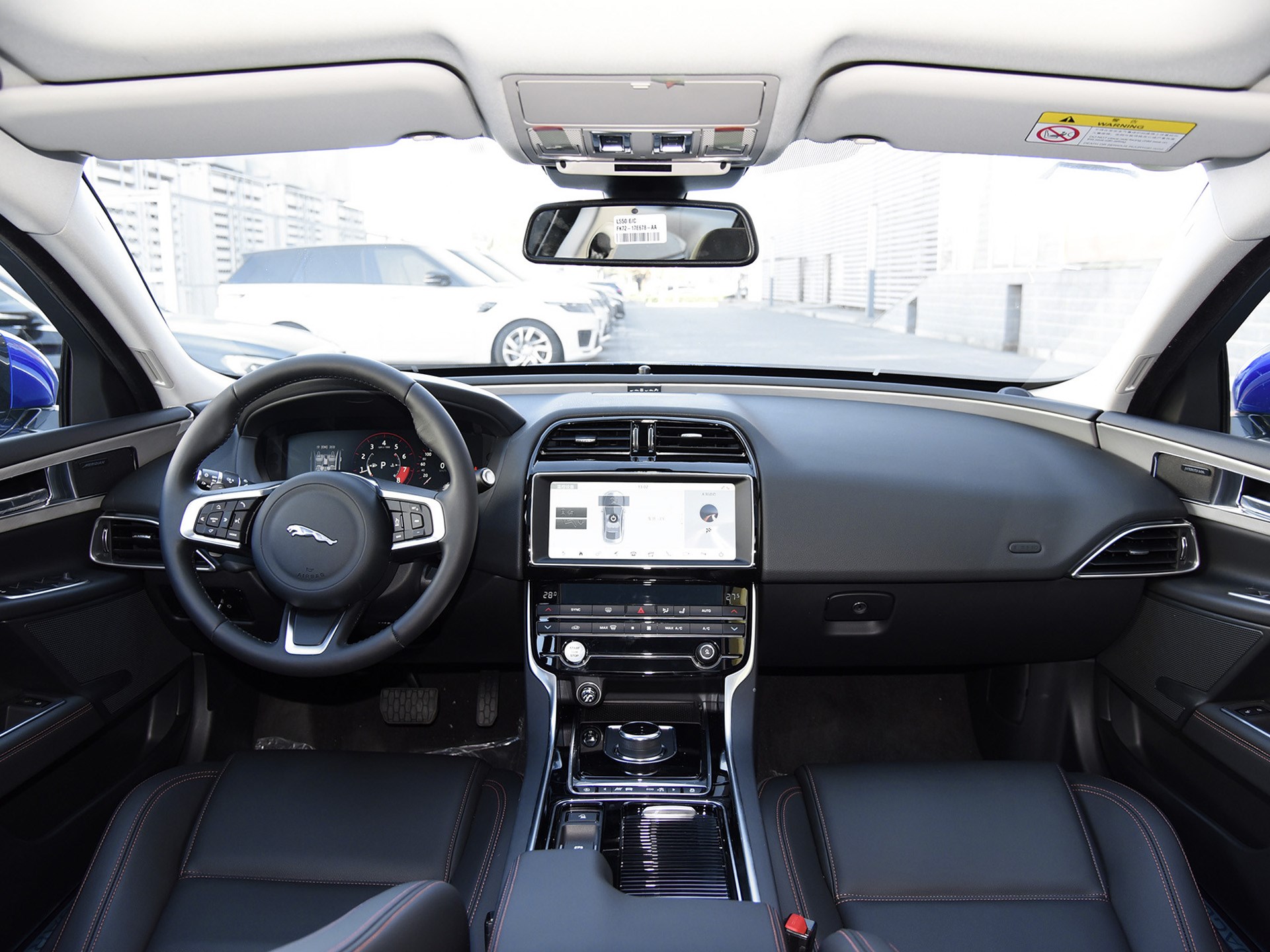 捷豹xel优雅版英国赛车绿,驾驶乐趣的完美诠释新款捷豹xel