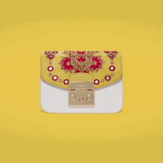 furla包包属于奢侈品吗,furla最新款包