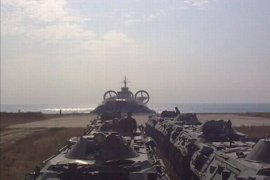 野牛登陆艇,野牛级登陆艇视频